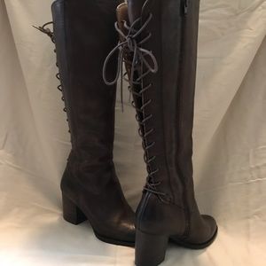 Soft brand tall lace up boots
